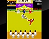 Karate Champ – Gameplay-Screenshot mit zwei Sportlern, die in einem Dojo gegeneinander antreten