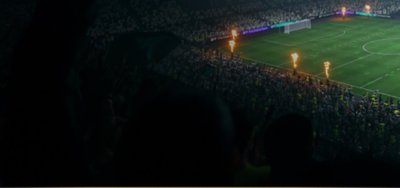 صورة خلفية لعبة EA Sports FC 26 تُظهر لقطة شاشة للجماهير والملعب خلال مباراة في اللعبة