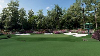 Capture d'écran de EA Sports PGA Tour 23 montrant un parcours de golf en plan large