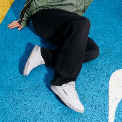 "PlayStation | Reebok"30周年アニバーサリーコレクション｜ワークアウトプラスの男性着用写真③