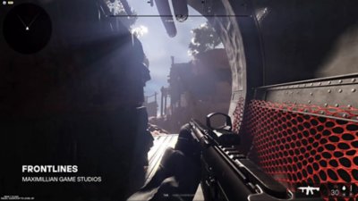 Captura de tela de Roblox mostrando, em perspectiva de primeira pessoa, um personagem segurando uma arma no jogo Frontlines