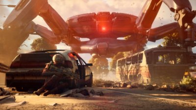 Captura de pantalla de ARC Raiders que muestra a un personaje escondido detrás de un auto mientras se acerca un gran robot parecido a un cangrejo