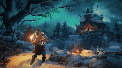 Captura de pantalla de Assassin's Creed Valhalla que muestra al personaje principal sujetando un hacha sobre el hombro mirando auroras boreales en el cielo