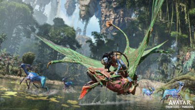 Screenshot von Avatar: Frontiers of Pandora, der einen Na‘vi zeigt, der auf einem geflügelten Wesen reitet