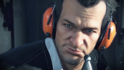 Dead Rising Deluxe Remaster screenshot showing Frank arriving at the mall in a helicopter