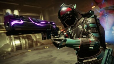 لقطة شاشة للعبة Destiny 2 تعرض حارسًا يصوب سلاحًا بنمط المسدس