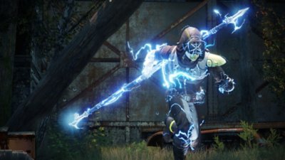 Destiny 2-screenshot van een Guardian waar elektriciteit doorheen stroomt