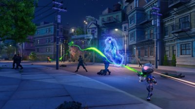 Destroy All Humans! 2 – zrzut ekranu przedstawiający kosmitę Crypto strzelającego z tęczowego zielonego lasera w ludzi