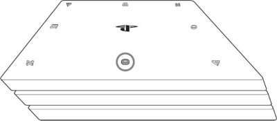 PS4 7010 Hebe die Abdeckung vom Schraubenloch direkt über dem PS-Logo ab.
