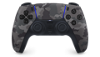 Vue de face de la Manette DualSense de la collection Grey Camouflage