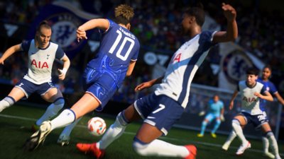 EA Sports FC 25 – posnetek zaslona kaže Lauren James med igranjem za Chelsea