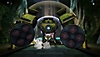 《百英雄傳》螢幕截圖，呈現上面覆蓋著苔蘚的巨大仿生機器人。