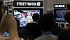 Účastníci EVO hrajú hru Street Fighter