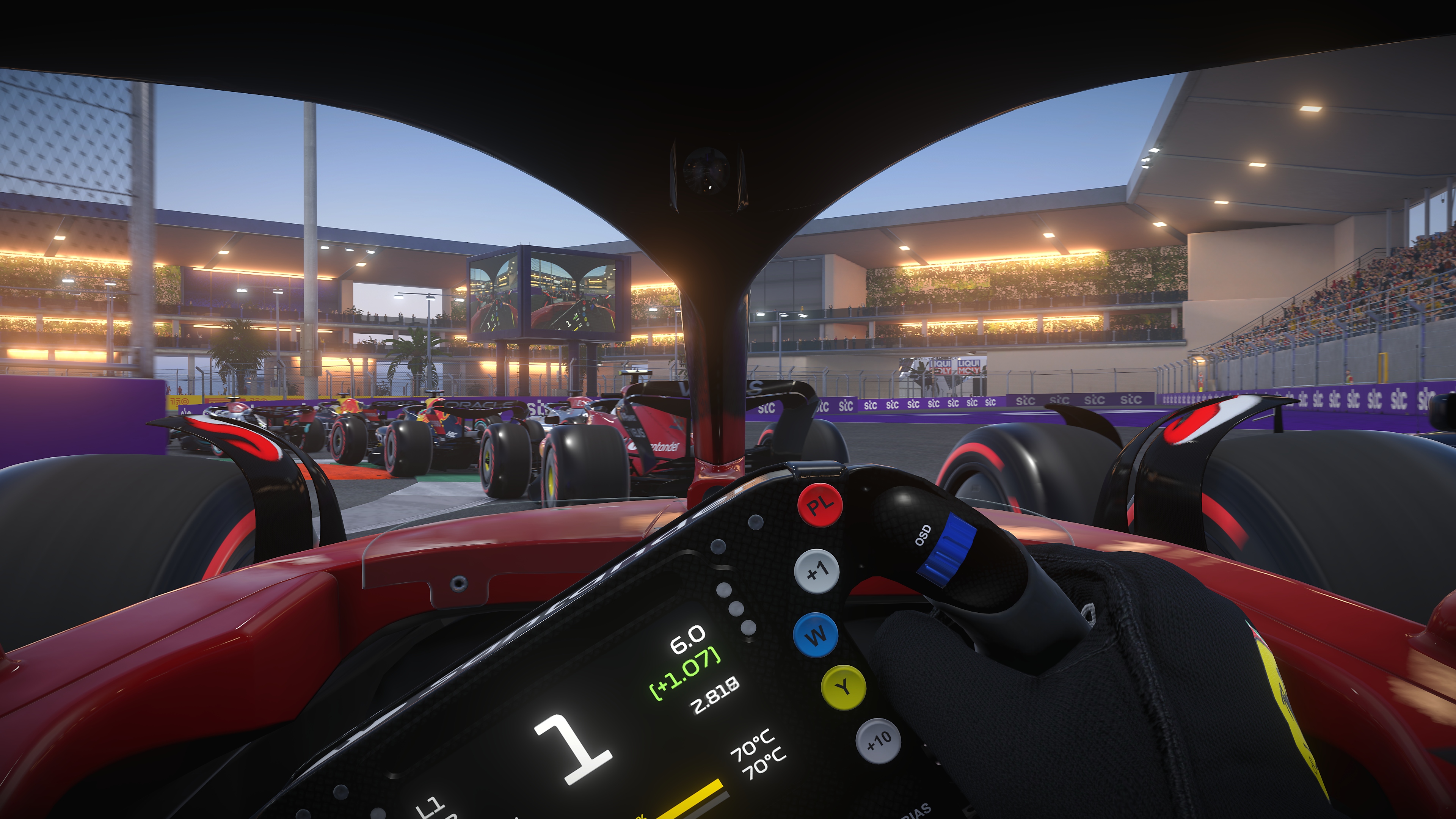 Captura de pantalla de F1 22 que muestra la vista desde la cabina en un Ferrari