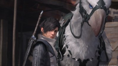 Captura de pantalla de Final Fantasy XVI que muestra a un personaje parado al lado de un chocobo