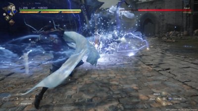 《最终幻想16》截屏，显示克莱夫利用召唤兽湿婆的力量与长须豹战斗。