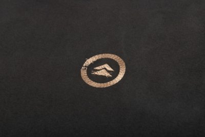 Ghost of Tsushima 刺繍プリントTシャツ (Ghost of Tsushima 境井仁) チャコール Gallery Image 3