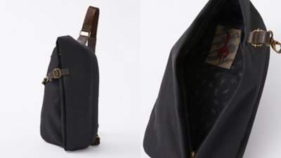 狩人(ハンター) モデル ボディバッグ Bloodborne Gallery Image 1