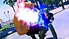 Captura de pantalla de Like a Dragon: Infinite Wealth que muestra a Kazuma asestando un golpe muy fuerte a un enemigo.