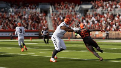 《Madden NFL 24》螢幕截圖顯示體育館