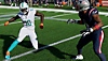 صورة للميزات الأساسية لنظام "اضرب كل مَن أمامك" بلعبة Madden NFL 23 يظهر فيها لاعب يتعرض للعرقلة