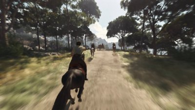 Mafia: The Old Country screenshot showing the character riding a horse