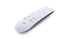 un mando a distancia multimedia tumbado en un fondo blanco