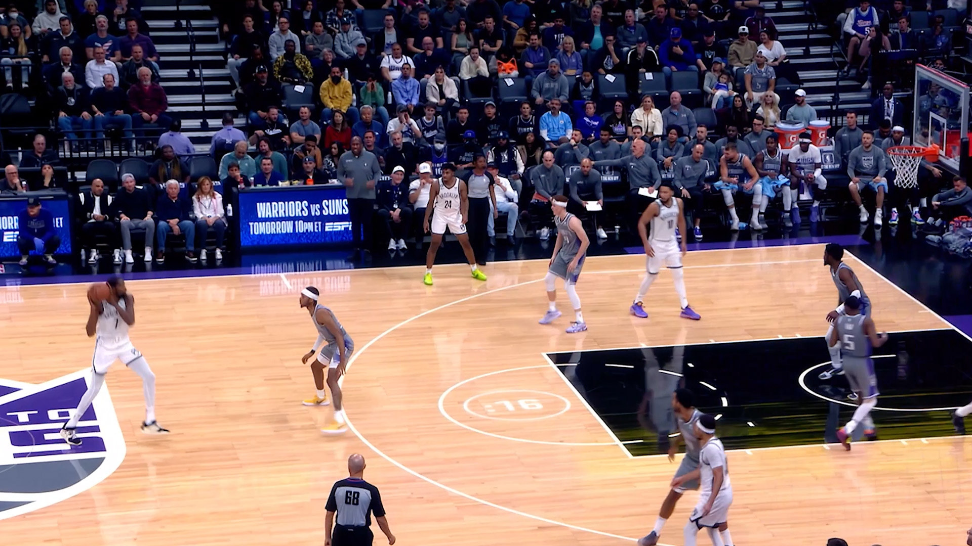 Video-zapis igre NBA 2K24 u kom je prikazana sposobnost funkcije ProPlay da prenese stvarne košarkaške pokrete u igru.