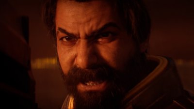 Screenshot Saros-trailer met een close-up van Arjun Devraj