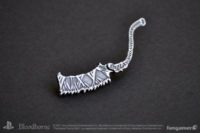 「Bloodborne」ノコギリ鉈 変形ピンバッジ Gallery Image 2