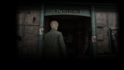 Silent Hill 2, snimka zaslona koja prikazuje Jamesa pred lokacijom Pet Center