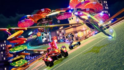 Sonic Racing: CrossWorlds – Capture d'écran montrant Knuckles et Tails pilotant sur un circuit inspiré du casino, avec Tails lançant un shuriken vert