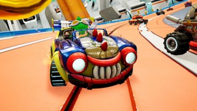 Sonic Racing: CrossWorlds – kuvakaappaus autosta ajamassa sivuluisussa radalla.