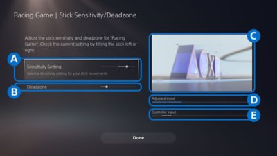 화면의 강조 표시된 부분을 나타내는 문자와 스틱 감도 및 데드존의 PS5 사용자 인터페이스 모습. 위쪽 A에서 E까지.