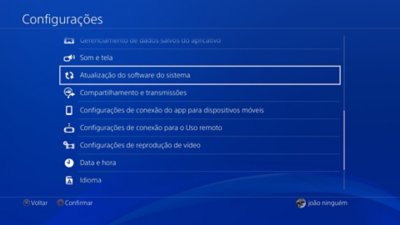 Tela de Configurações do PS4 com Atualização do software do sistema realçado.