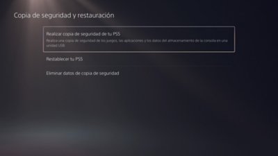 Pantalla Copia de seguridad y restauración de PS5 con la opción Realizar copia de seguridad de tu PS5 resaltada.