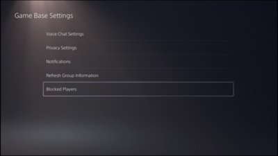 PS5-konsollens brukergrensesnitt viser hvor du finner blokkerte spillere.