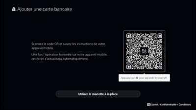 Écran Ajouter une carte bancaire sur PS5 avec un code QR scannable ou un bouton à utiliser sur la console.