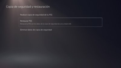 Pantalla de Copia de seguridad y restauración de PS5, con la opción Restaurar PS5 resaltada.