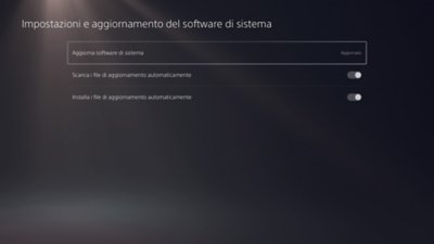 Schermata di Impostazioni e aggiornamento del software di sistema di PS5 con l'opzione Aggiorna software di sistema evidenziata e messaggio "Aggiornato".