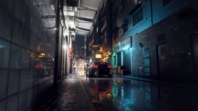 Test Drive Unlimited Solar Crown screenshot showing a car in a narrow Hong Kong alleyway