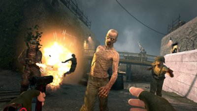 Snimak ekrana igre Zombie Army VR na kom je prikazano kako gologrudi zombi prilazi igraču kako bi ga napao