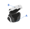 Stiskni tlačítko napájení (A) umístěné na spodní straně optiky soupravy PlayStation VR. 